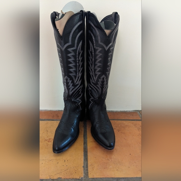 Women’s Tecovas “The Abby” Black Tall Cowboy Boots - Picture 3 of 6